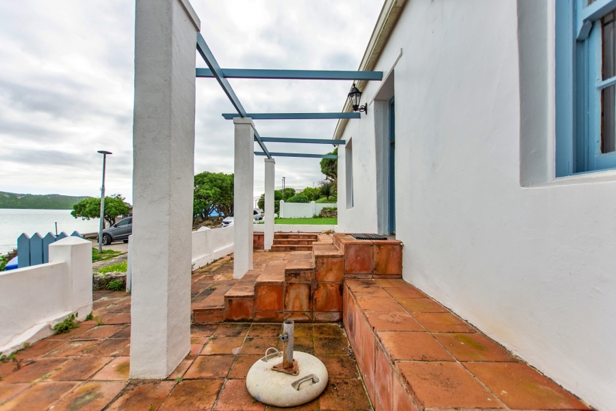 3 Bedroom Property for Sale in Middedorp Western Cape